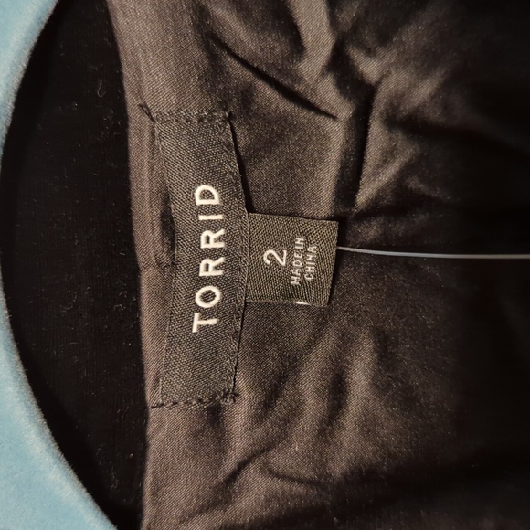 Torrid Velvet Vest w/ Stretch Sz 2 - Picture 7 of 7